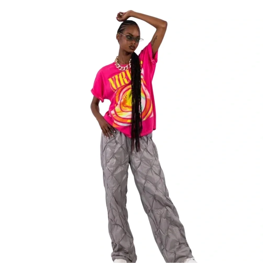 HOST PICK 🎉 NIRVANA OFFICIAL LOGO OVERSIZED BAND TEE - Picture 15 of 15